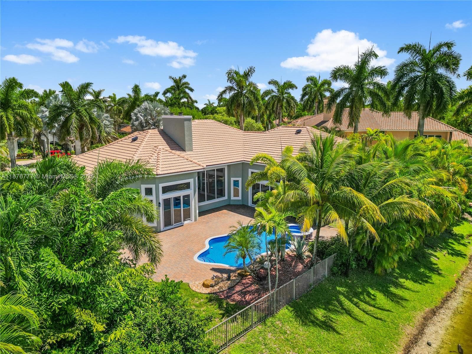 6360 NW 120th Dr photo 16