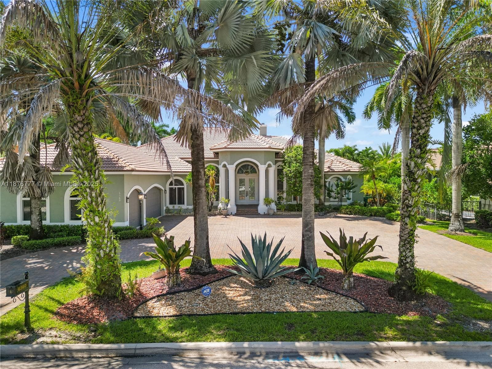 6360 NW 120th Dr photo 1