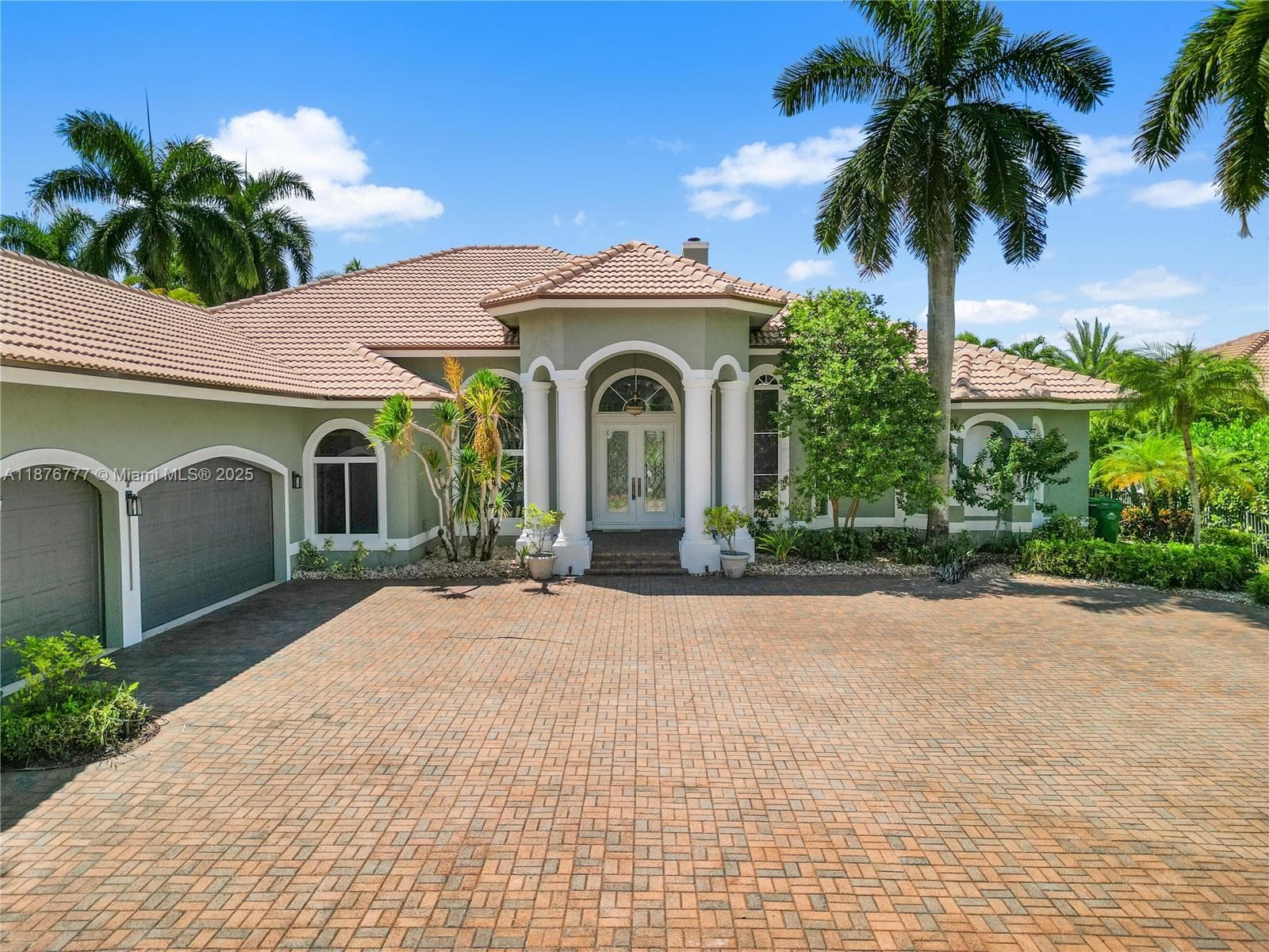 6360 NW 120th Dr photo 4