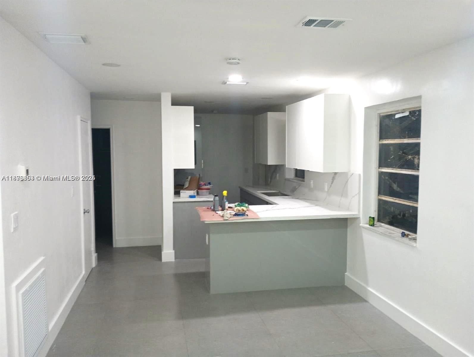 110 NW 120 Ter photo 2