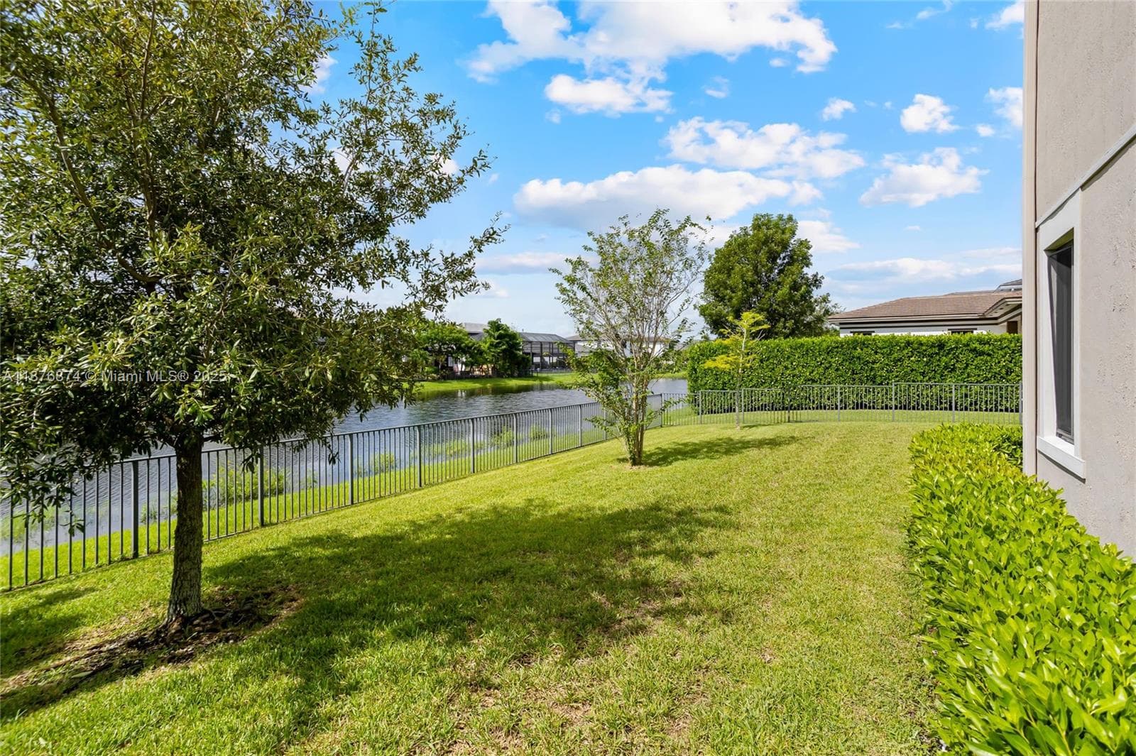 10470 S Lago Vista Cir photo 35