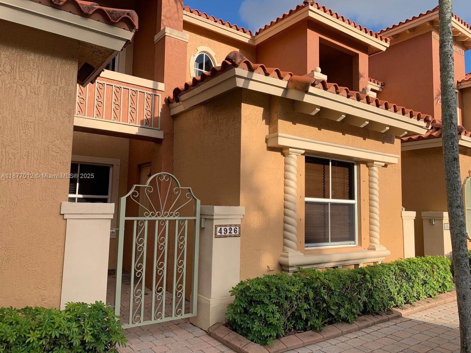 VILLAS AT HARBOR ISLES CO · #3602 in Dania Beach - Photo 1