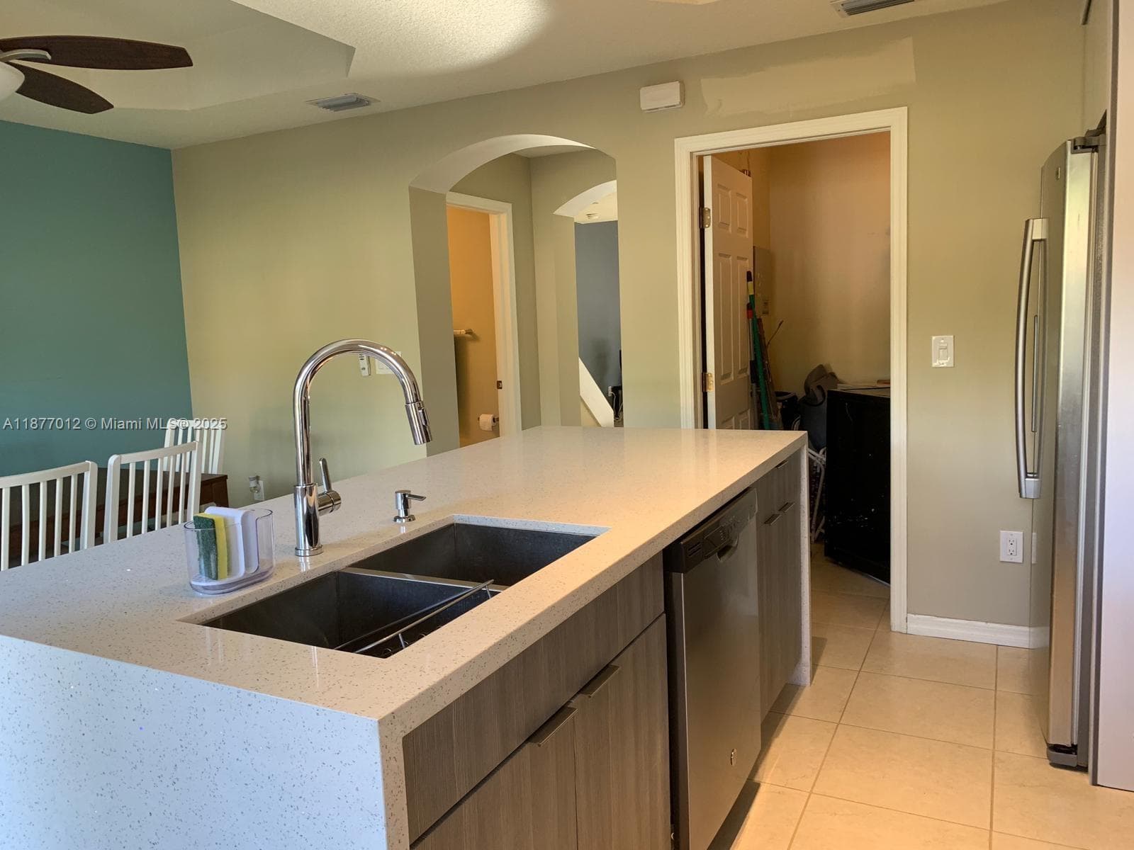 VILLAS AT HARBOR ISLES CO · #3602 in Dania Beach - Photo 9
