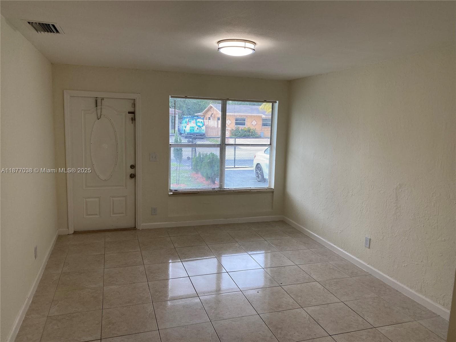 1450 NW 31st Way photo 6