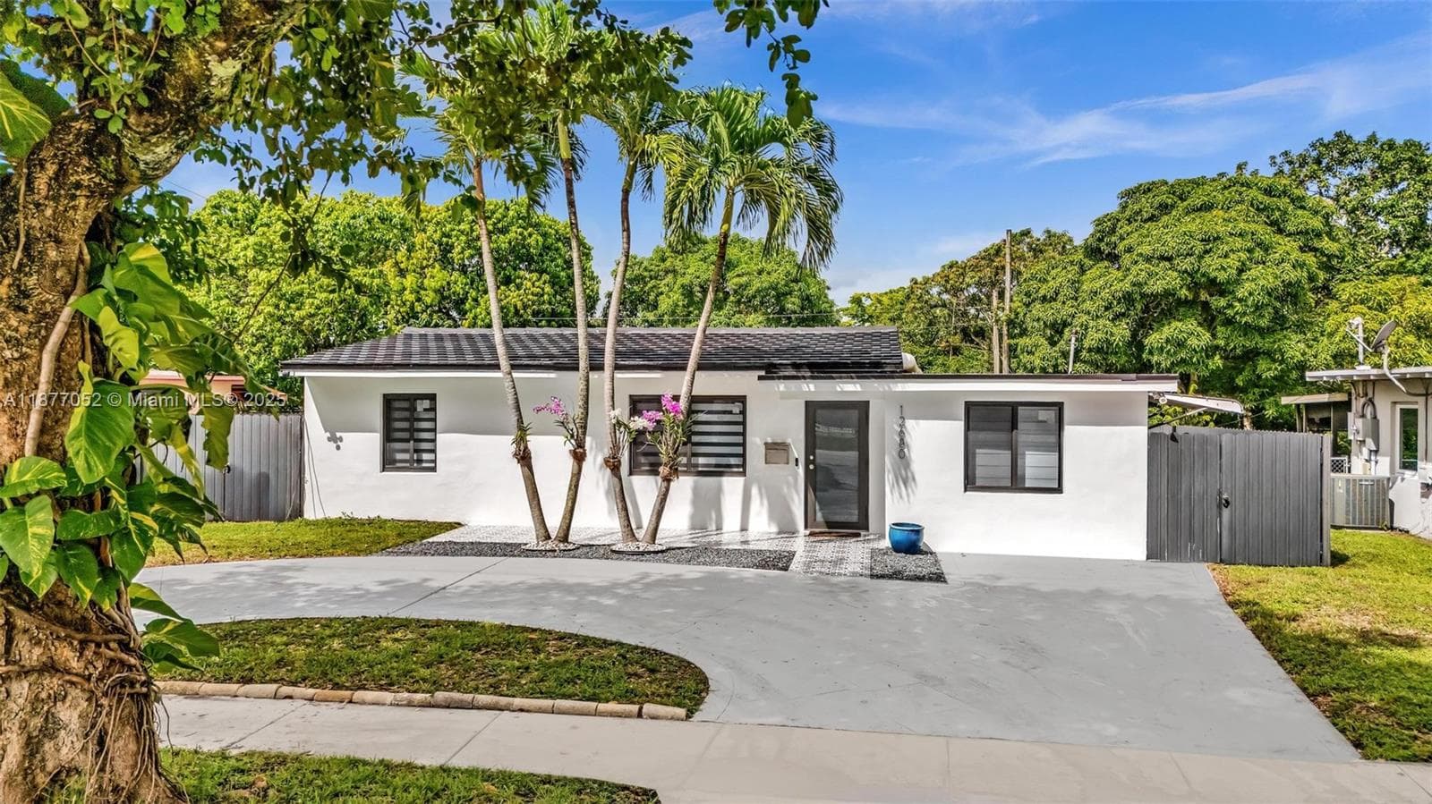 12680 N Miami Ave photo 3