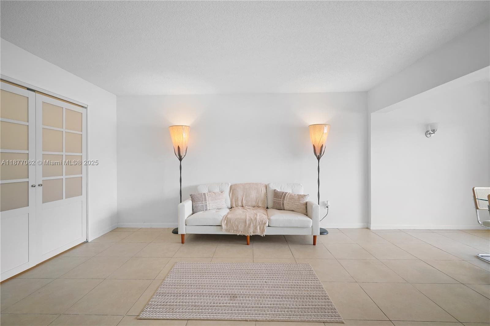 AZURE LAKE CONDO · #107 in Miami - Photo 12