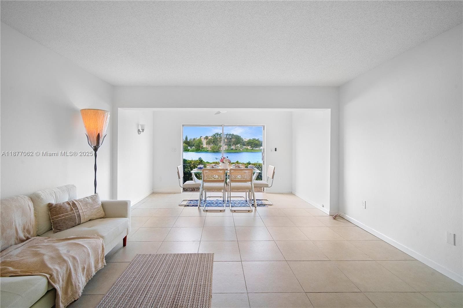 AZURE LAKE CONDO · #107 in Miami - Photo 9