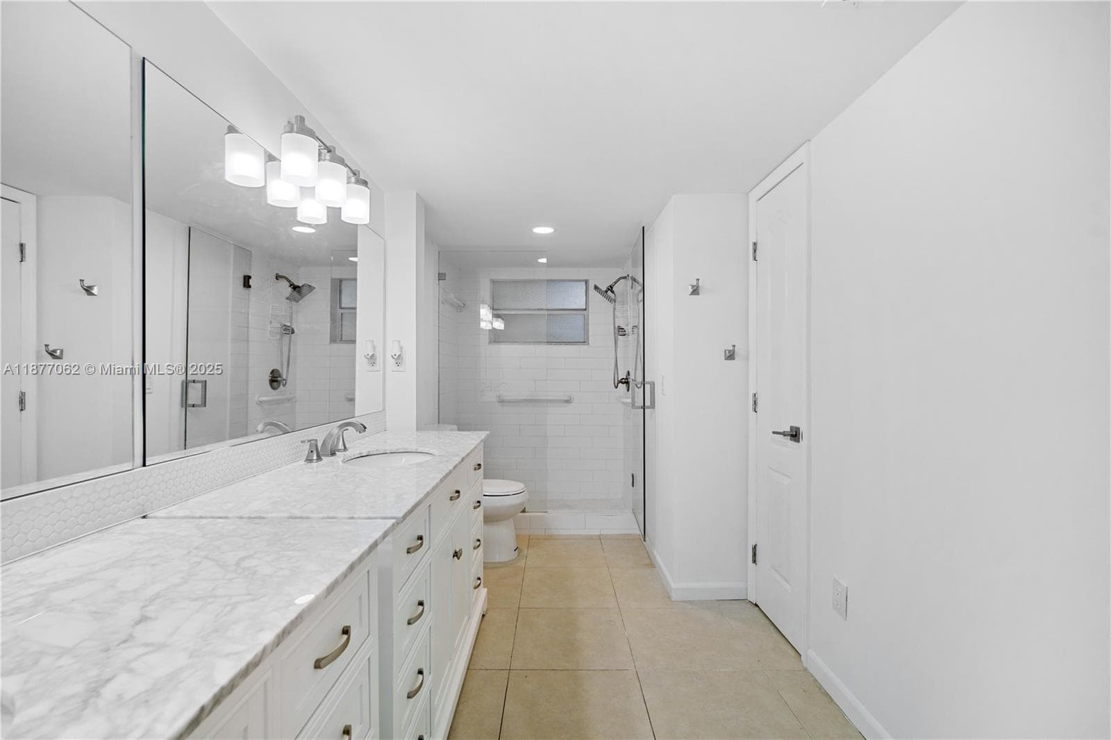 AZURE LAKE CONDO · #107 in Miami - Photo 24