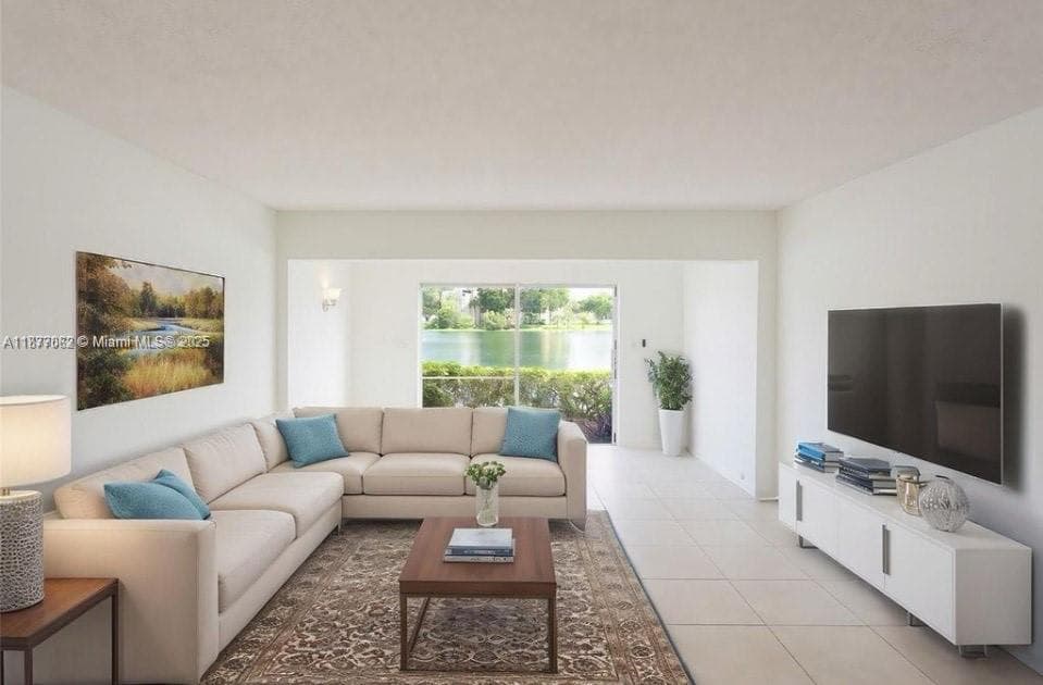 AZURE LAKE CONDO · #107 in Miami - Photo 10