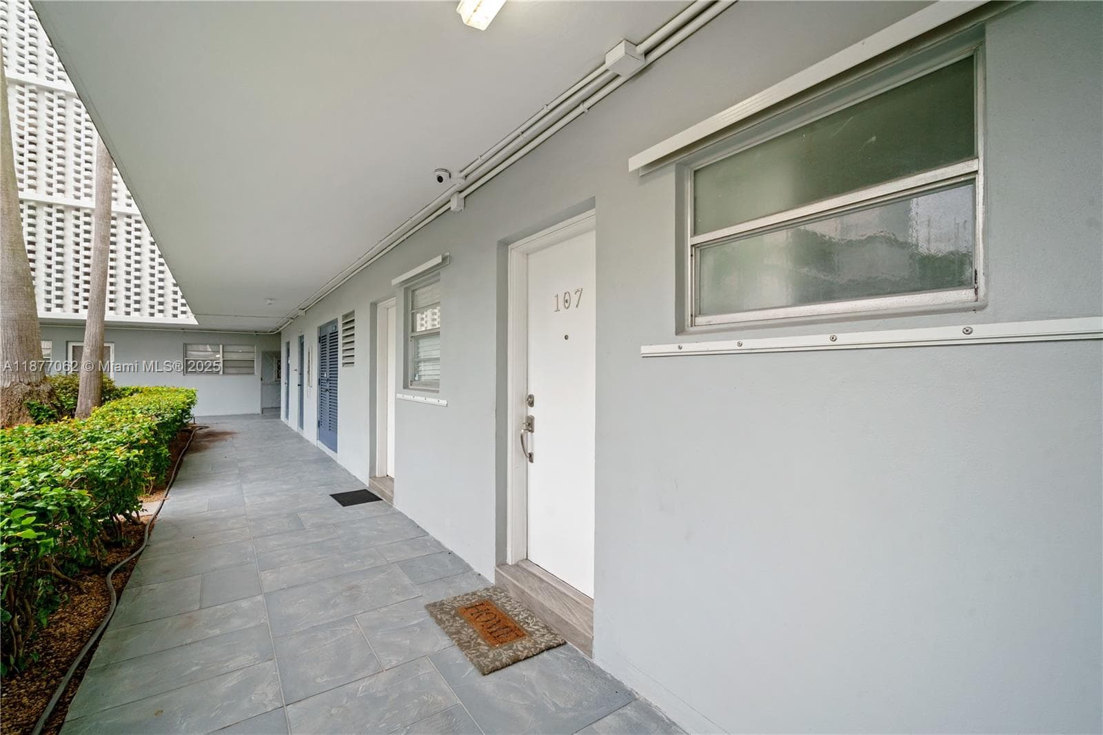 AZURE LAKE CONDO · #107 in Miami - Photo 35