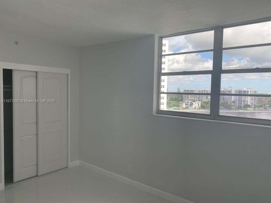 RESIDENCES ON HOLLYWOOD · #833 in Hollywood - Photo 17