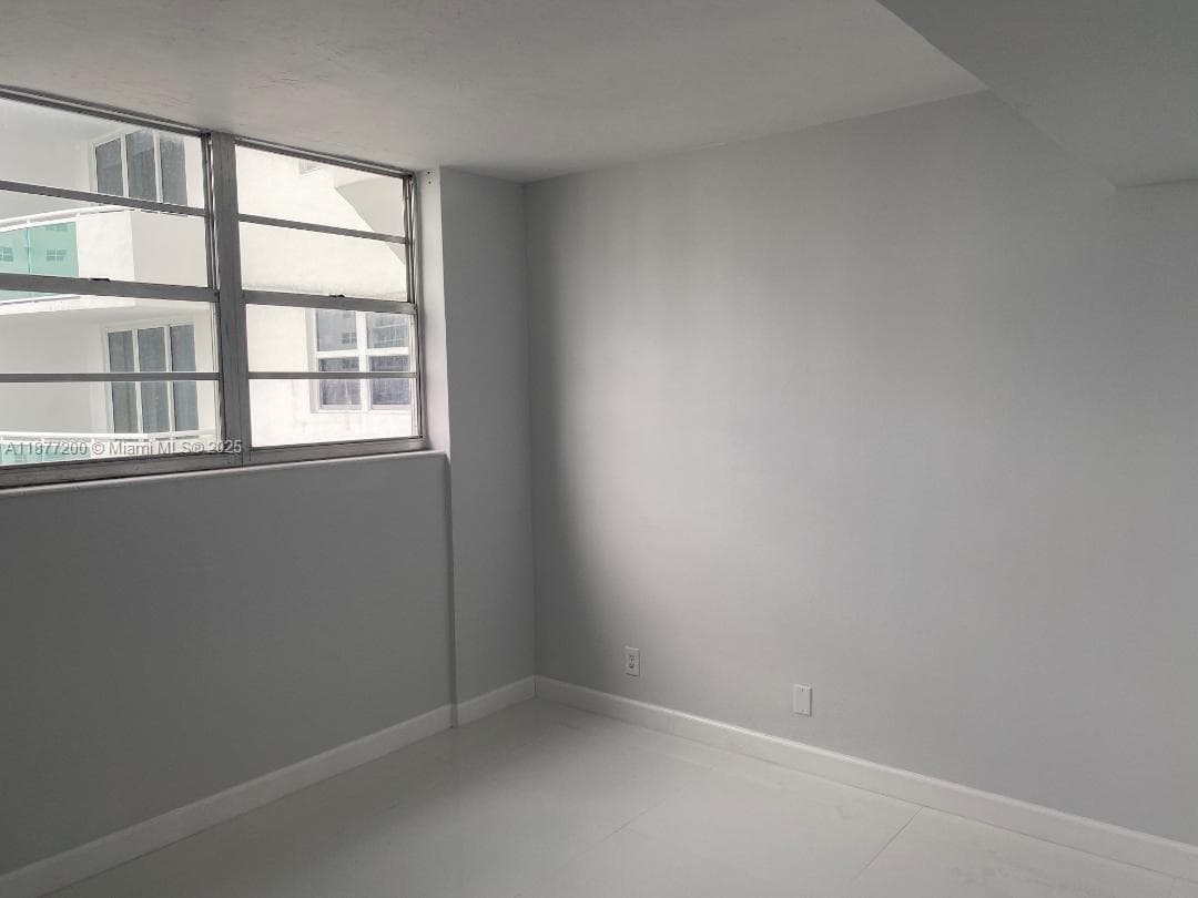 RESIDENCES ON HOLLYWOOD · #833 in Hollywood - Photo 16