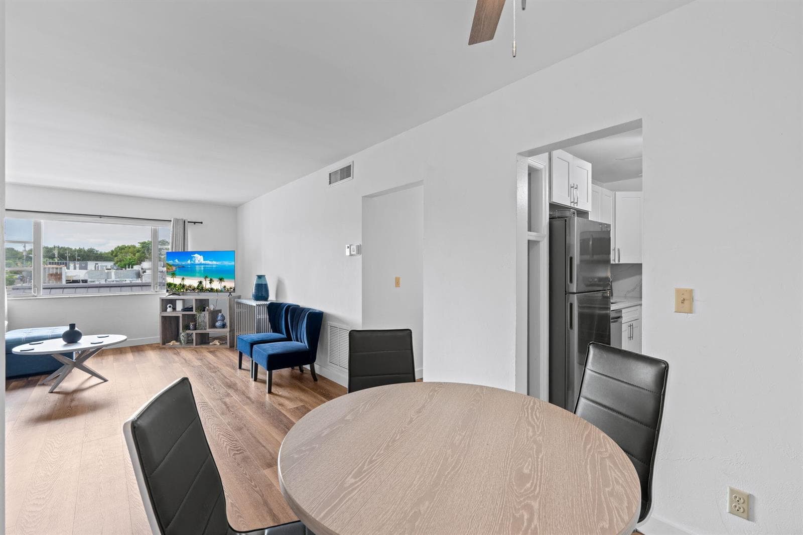 15-web-or-mls-A7408853