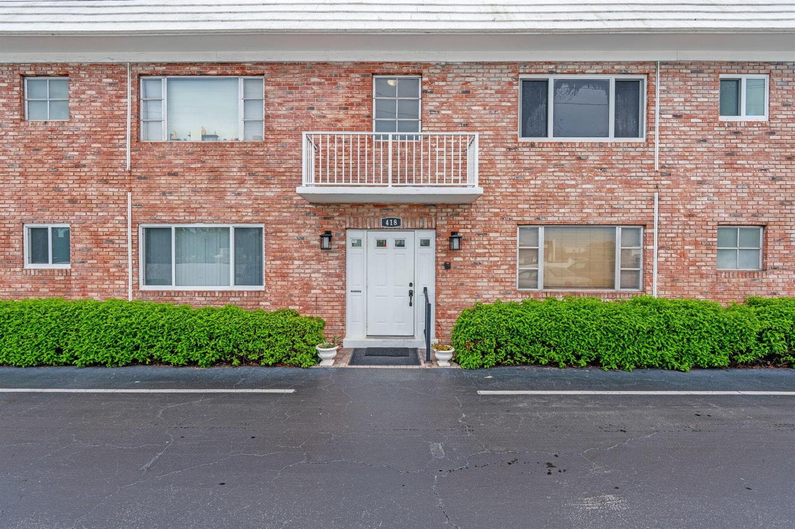 11-web-or-mls-A7408841