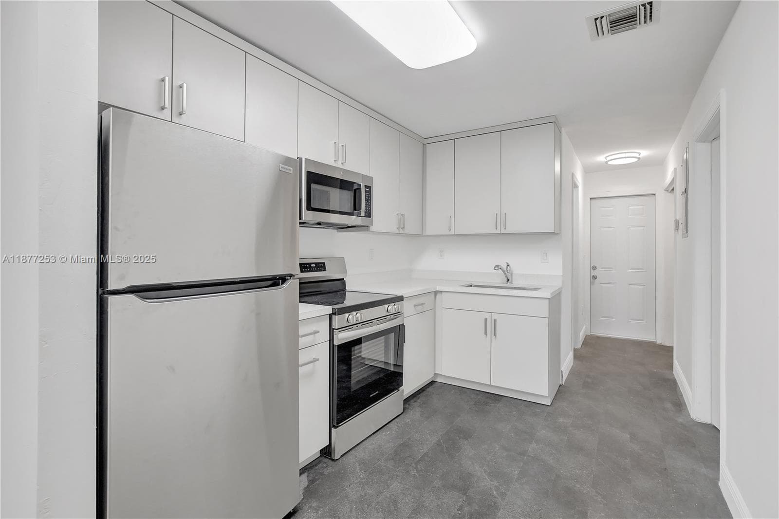 REED LAND CO · #E in Dania Beach - Photo 16