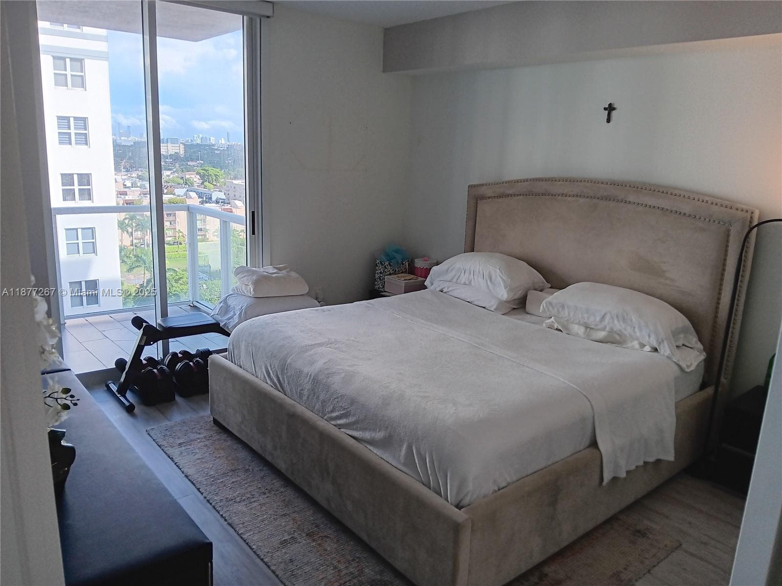 BLUE LAGOON CONDO · #1412 in Miami - Photo 10