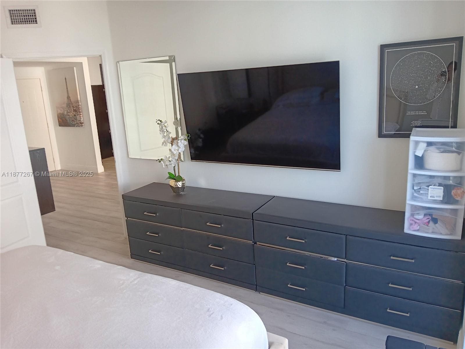 BLUE LAGOON CONDO · #1412 in Miami - Photo 11