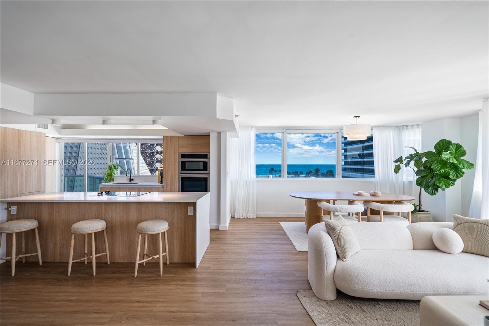 KING DAVID TOWERS CONDO · #704 in Miami Beach - Photo 6