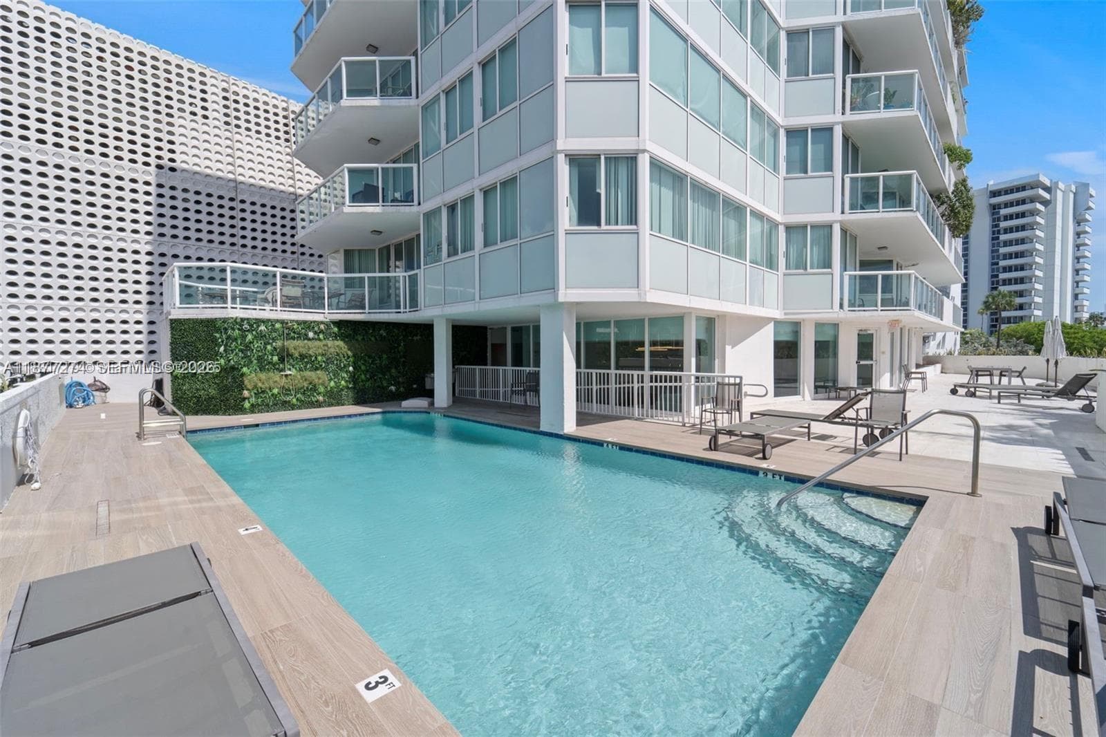 KING DAVID TOWERS CONDO · #704 in Miami Beach - Photo 42