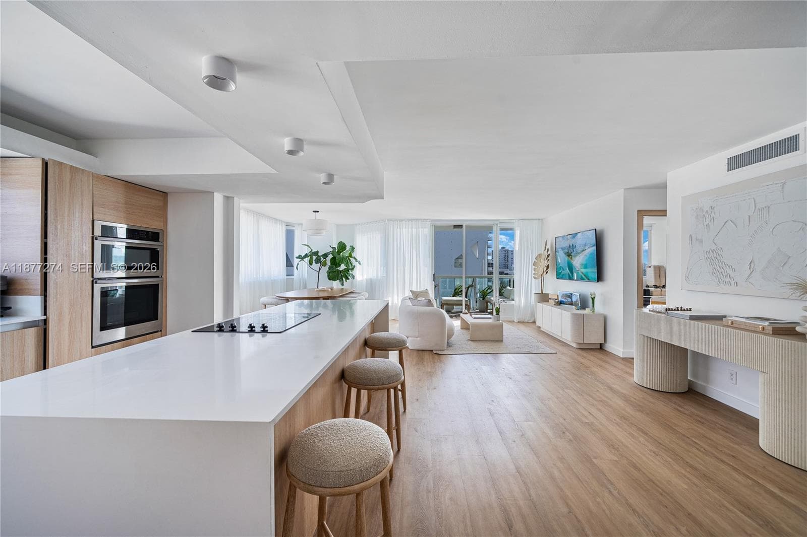 KING DAVID TOWERS CONDO · #704 in Miami Beach - Photo 17
