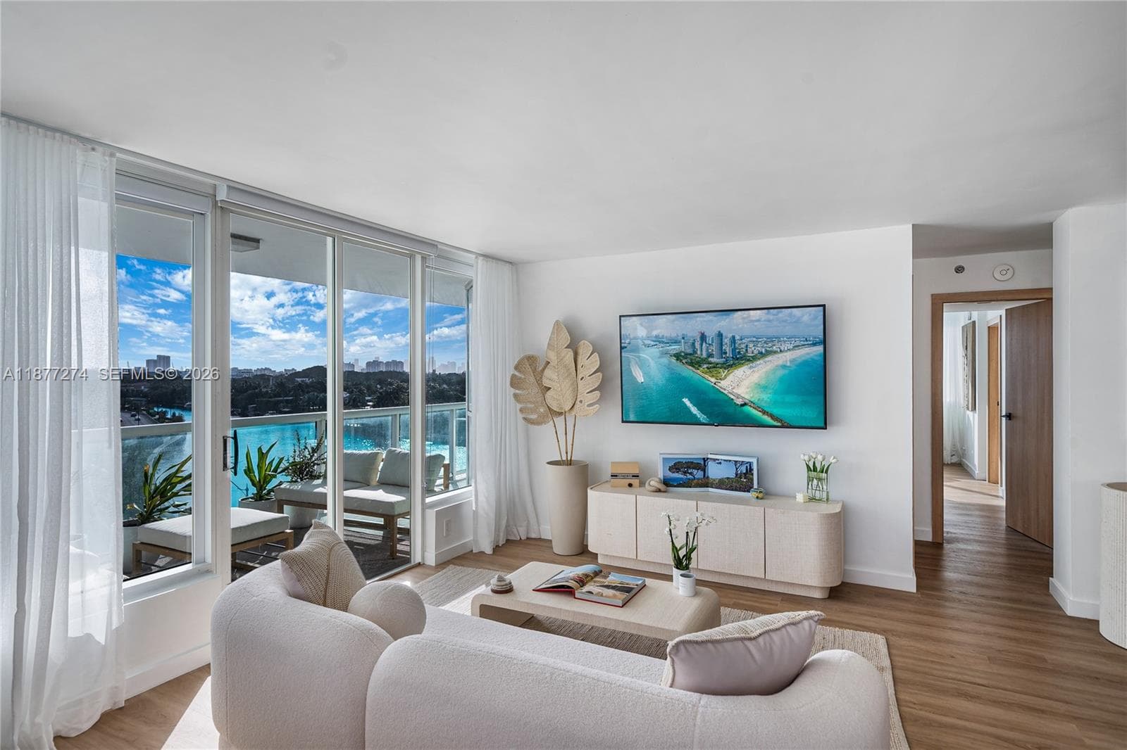 KING DAVID TOWERS CONDO · #704 in Miami Beach - Photo 1