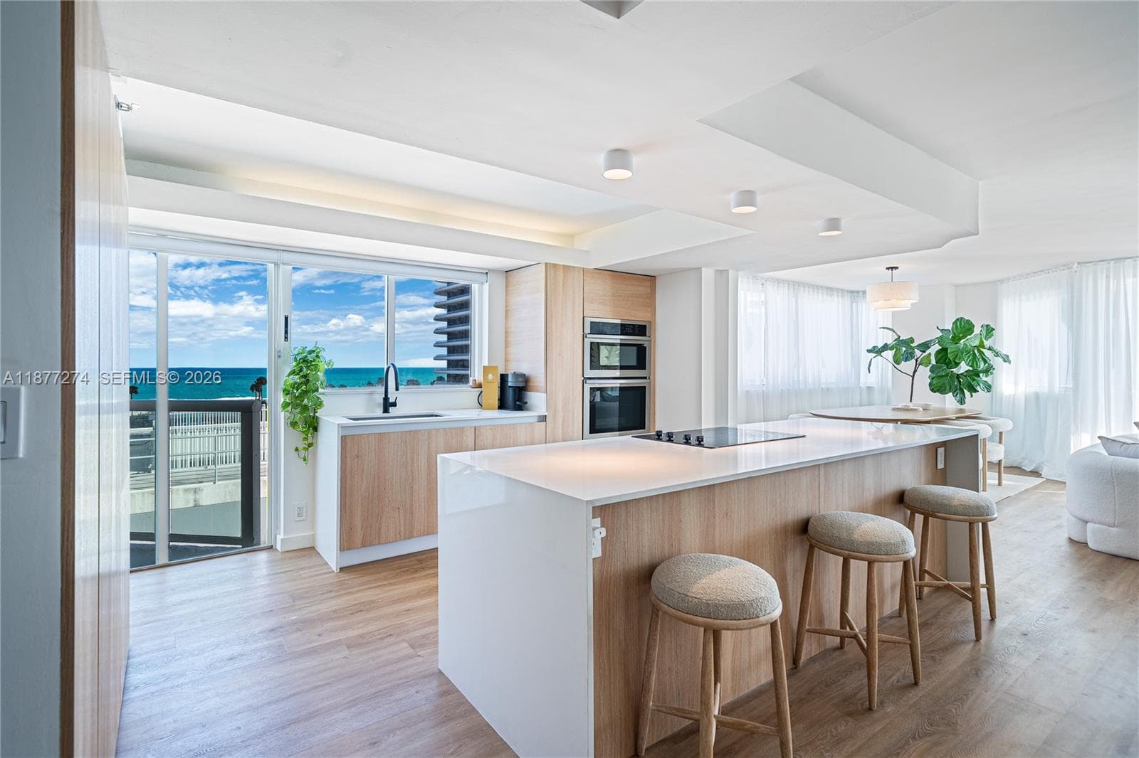KING DAVID TOWERS CONDO · #704 in Miami Beach - Photo 18