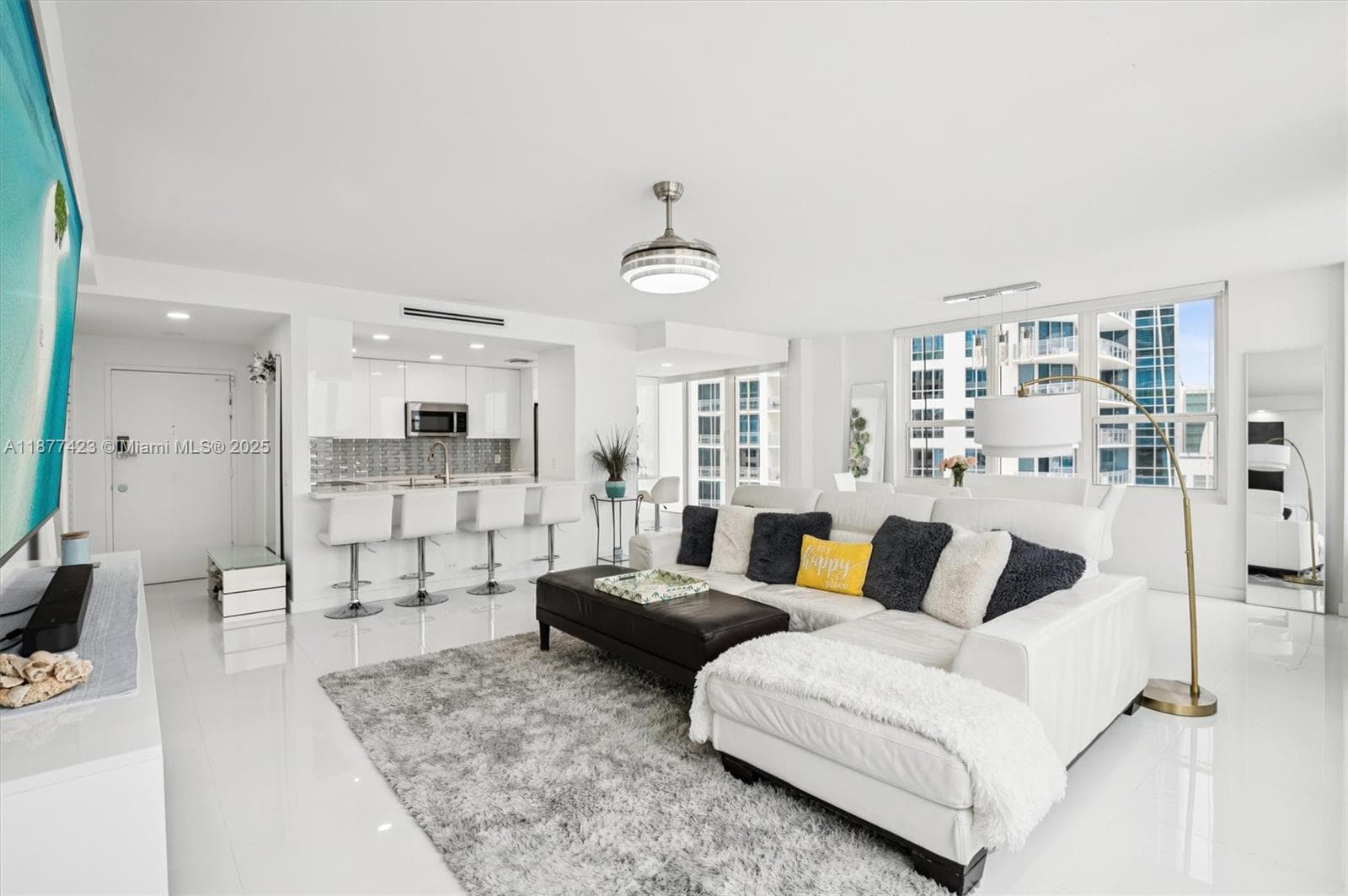 ALEXANDER TOWERS CONDO · #901 in Hollywood - Photo 6