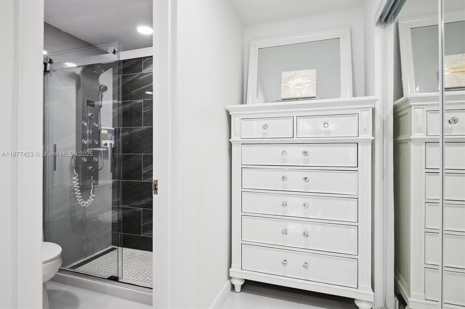 ALEXANDER TOWERS CONDO · #901 in Hollywood - Photo 13