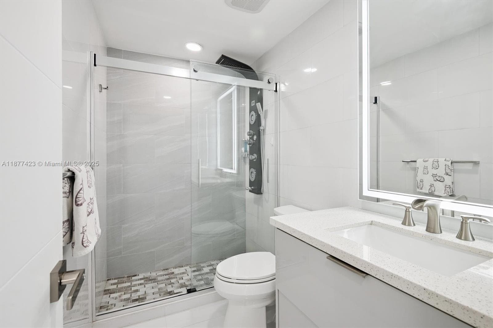 ALEXANDER TOWERS CONDO · #901 in Hollywood - Photo 17