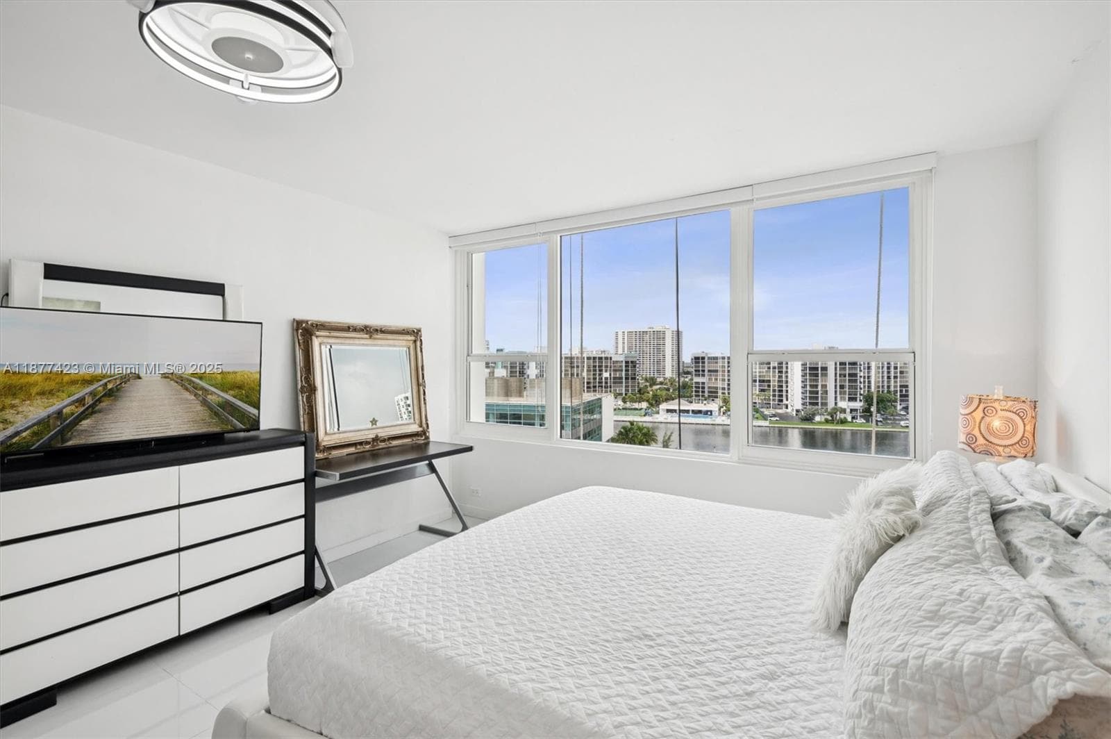 ALEXANDER TOWERS CONDO · #901 in Hollywood - Photo 12