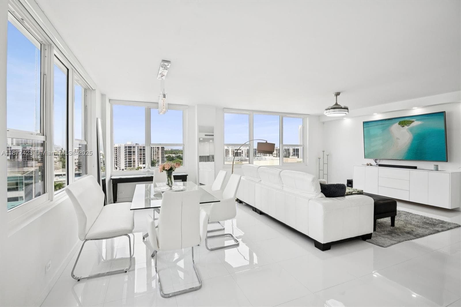 ALEXANDER TOWERS CONDO · #901 in Hollywood - Photo 3