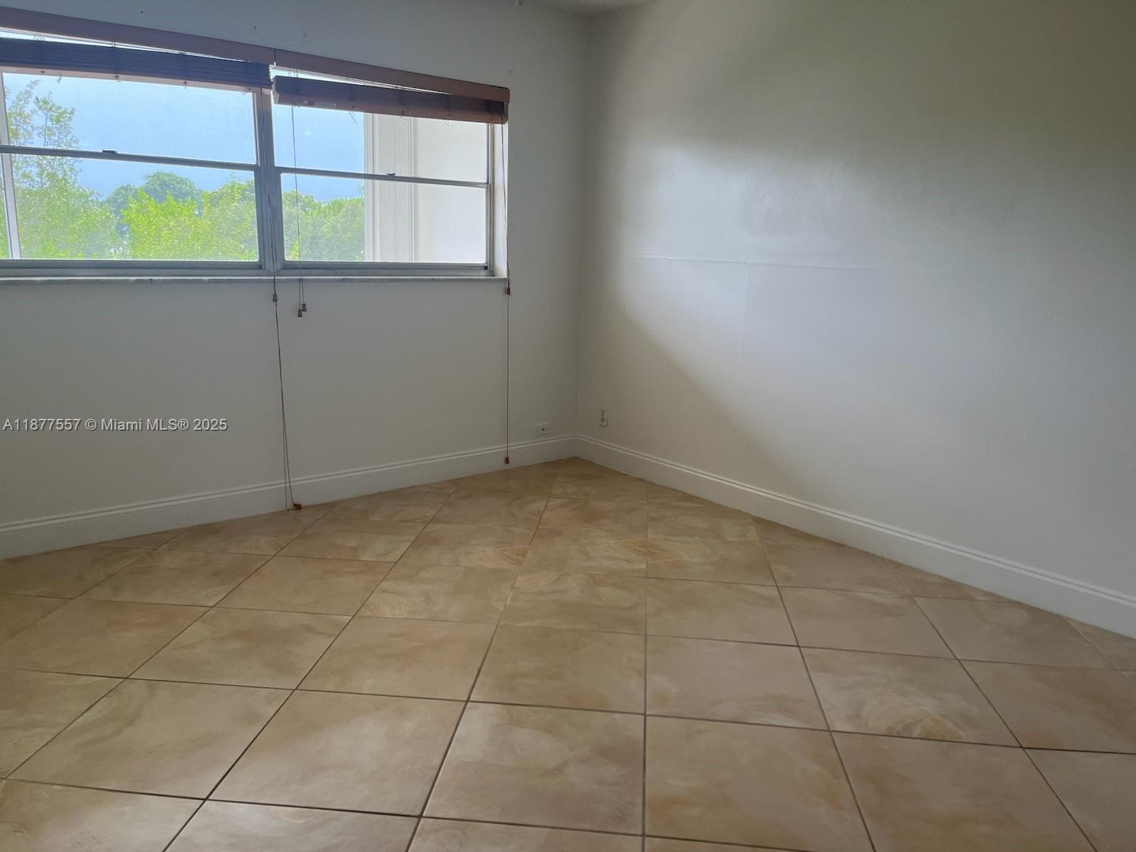 HILLCREST · #302 in Hollywood - Photo 13