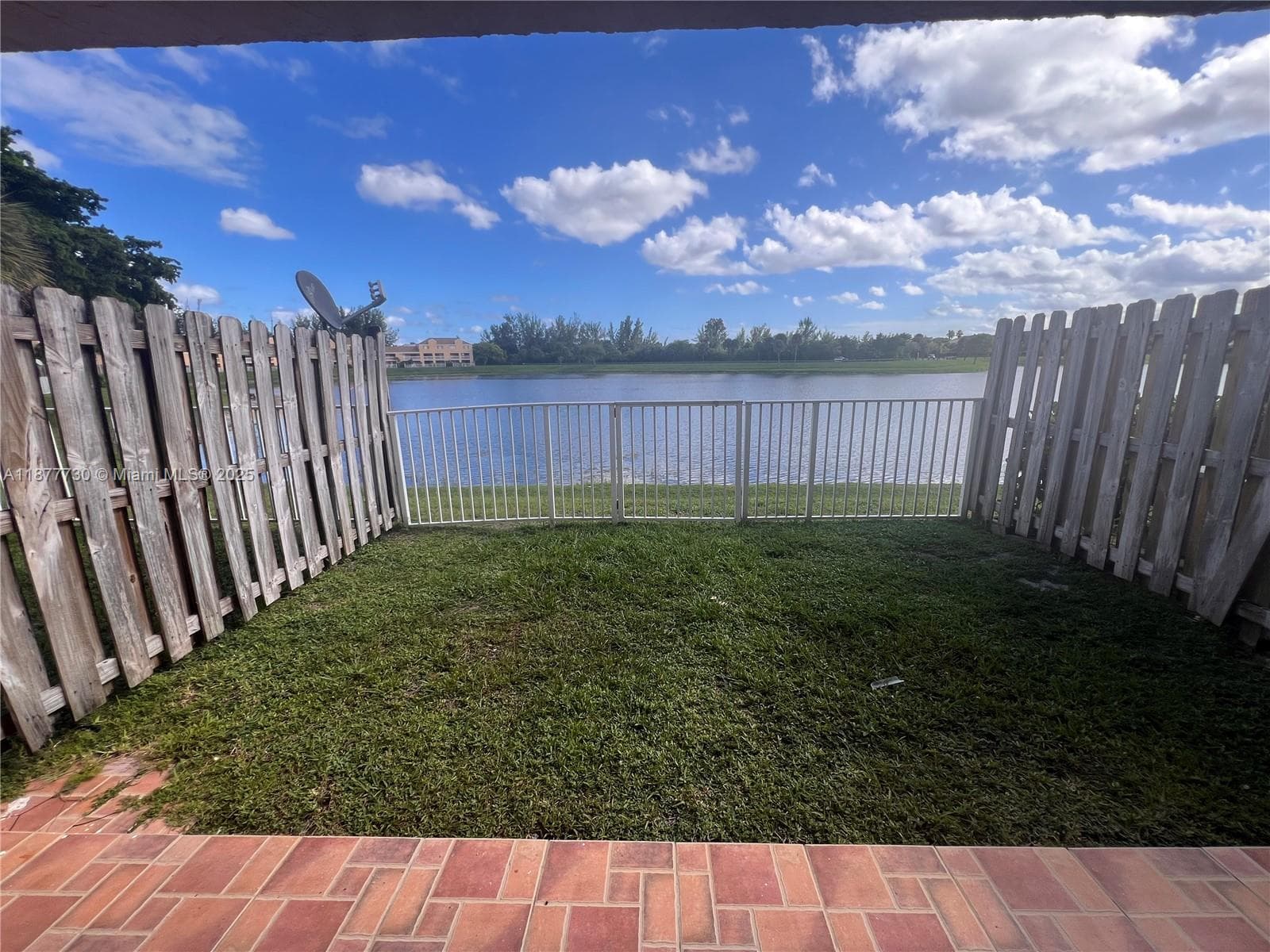 VILLAS AT LAKEVIEW CONDO · #102 in Fort Lauderdale - Photo 1