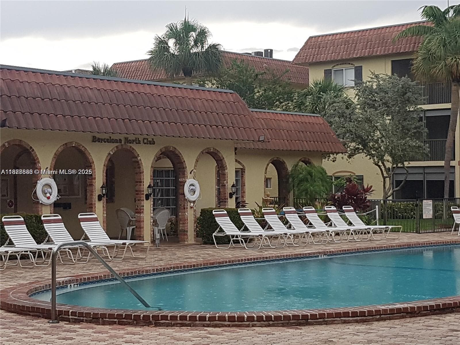 BARCELONA CONDO NORTH · #438 in Pompano Beach - Photo 20