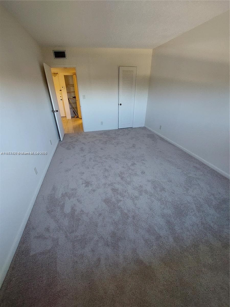 BARCELONA CONDO NORTH · #438 in Pompano Beach - Photo 9