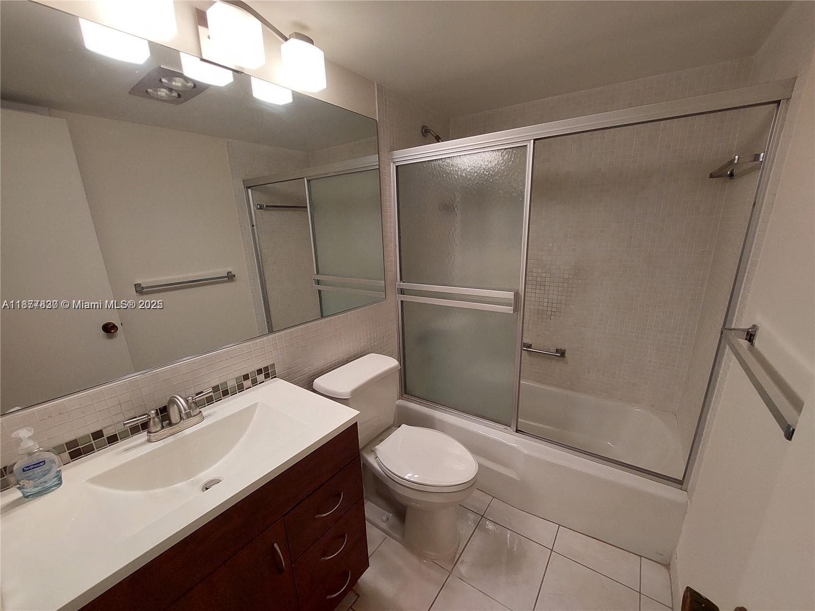 BARCELONA CONDO NORTH · #438 in Pompano Beach - Photo 11
