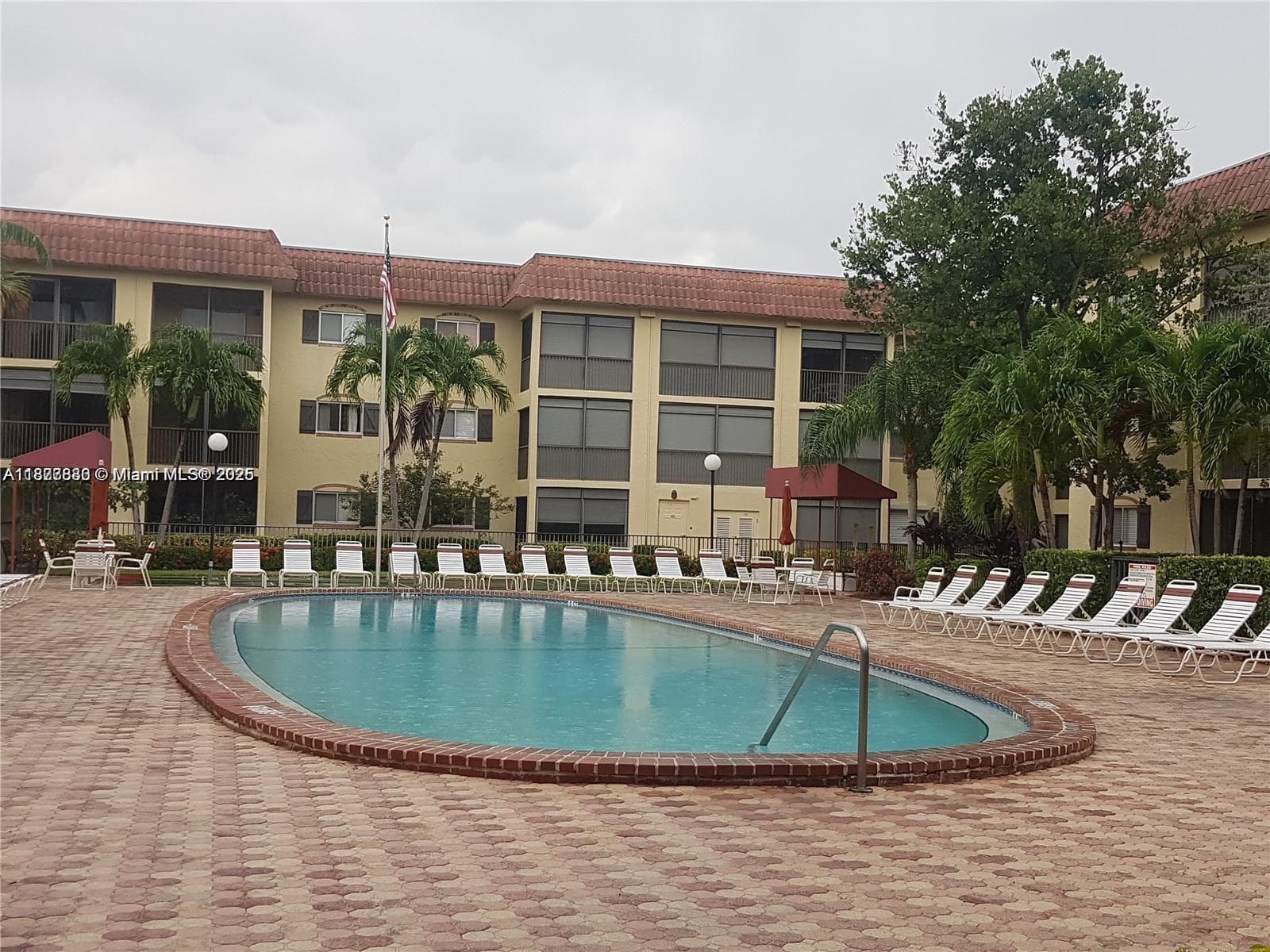 BARCELONA CONDO NORTH · #438 in Pompano Beach - Photo 19