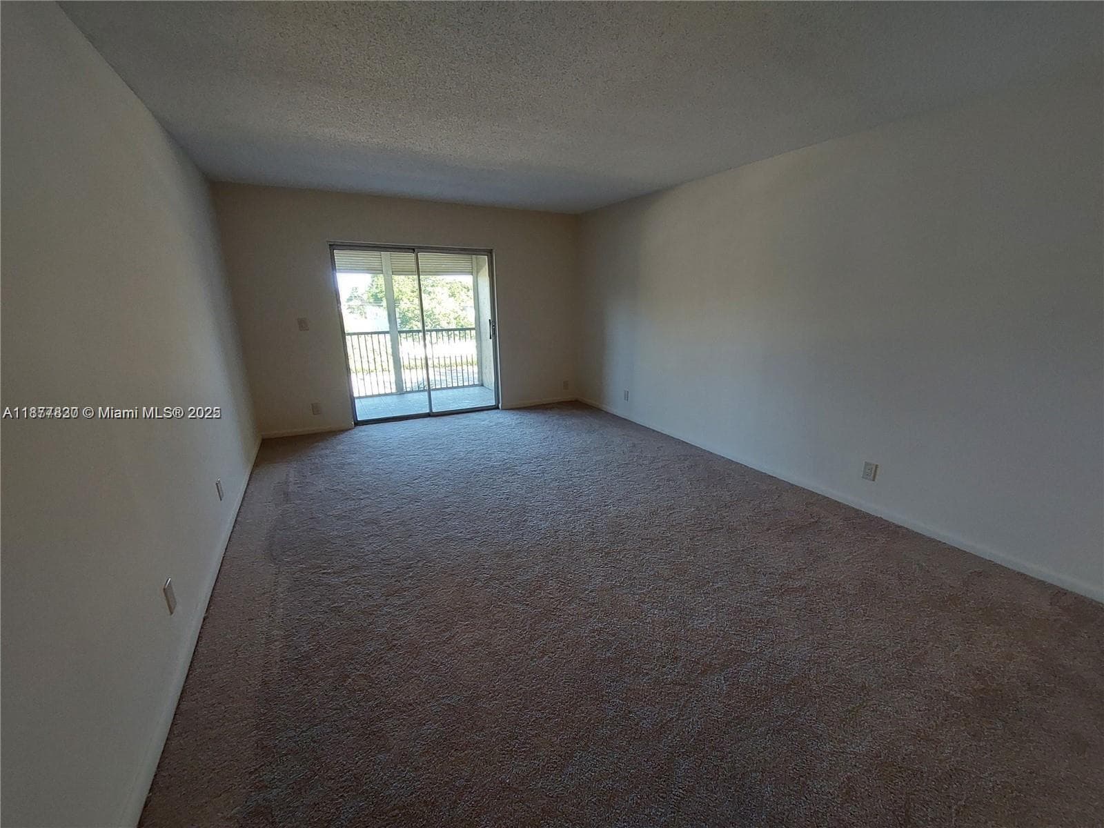 BARCELONA CONDO NORTH · #438 in Pompano Beach - Photo 4