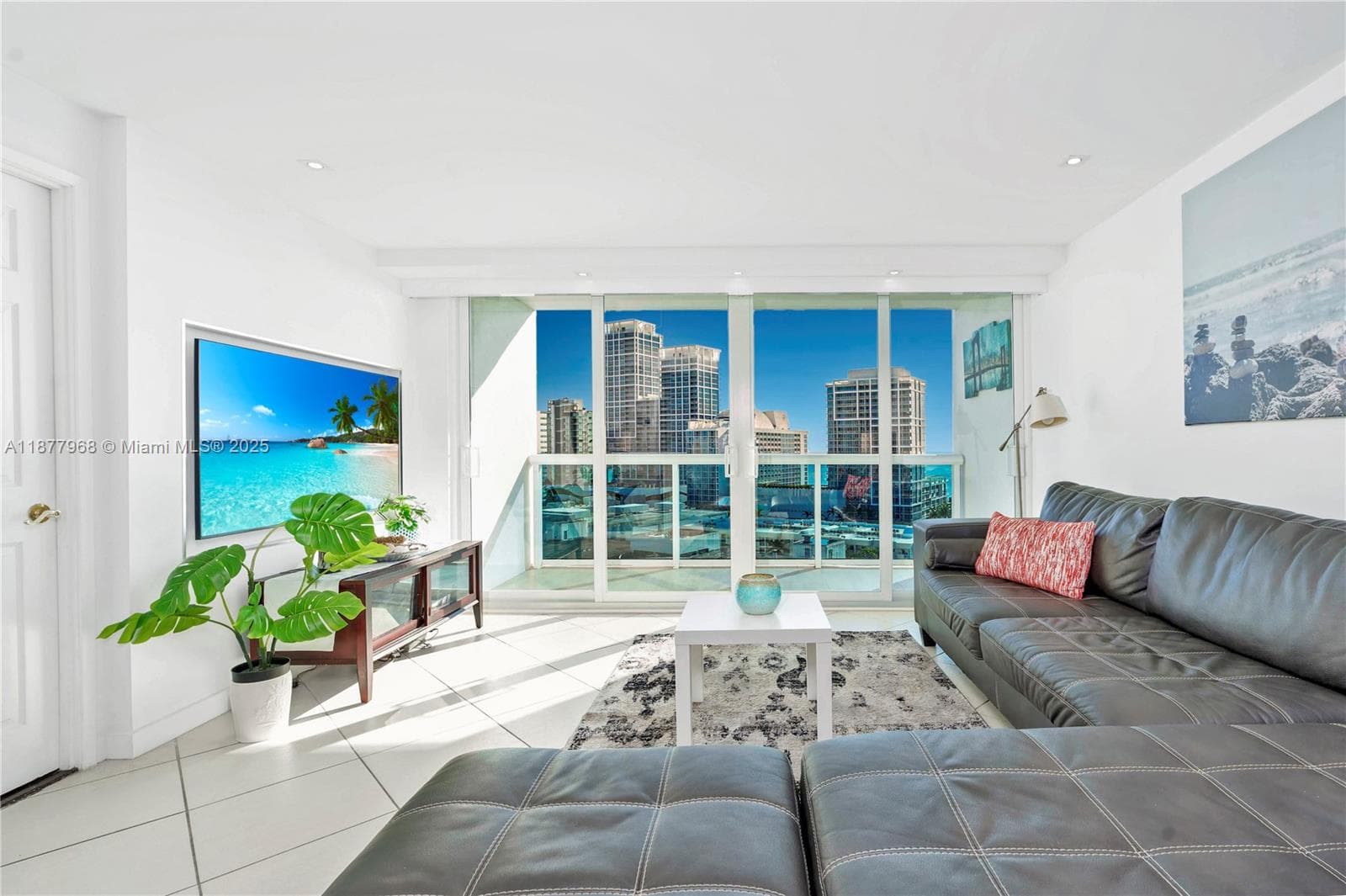 Aquasol · #15T in Miami Beach - Photo 7
