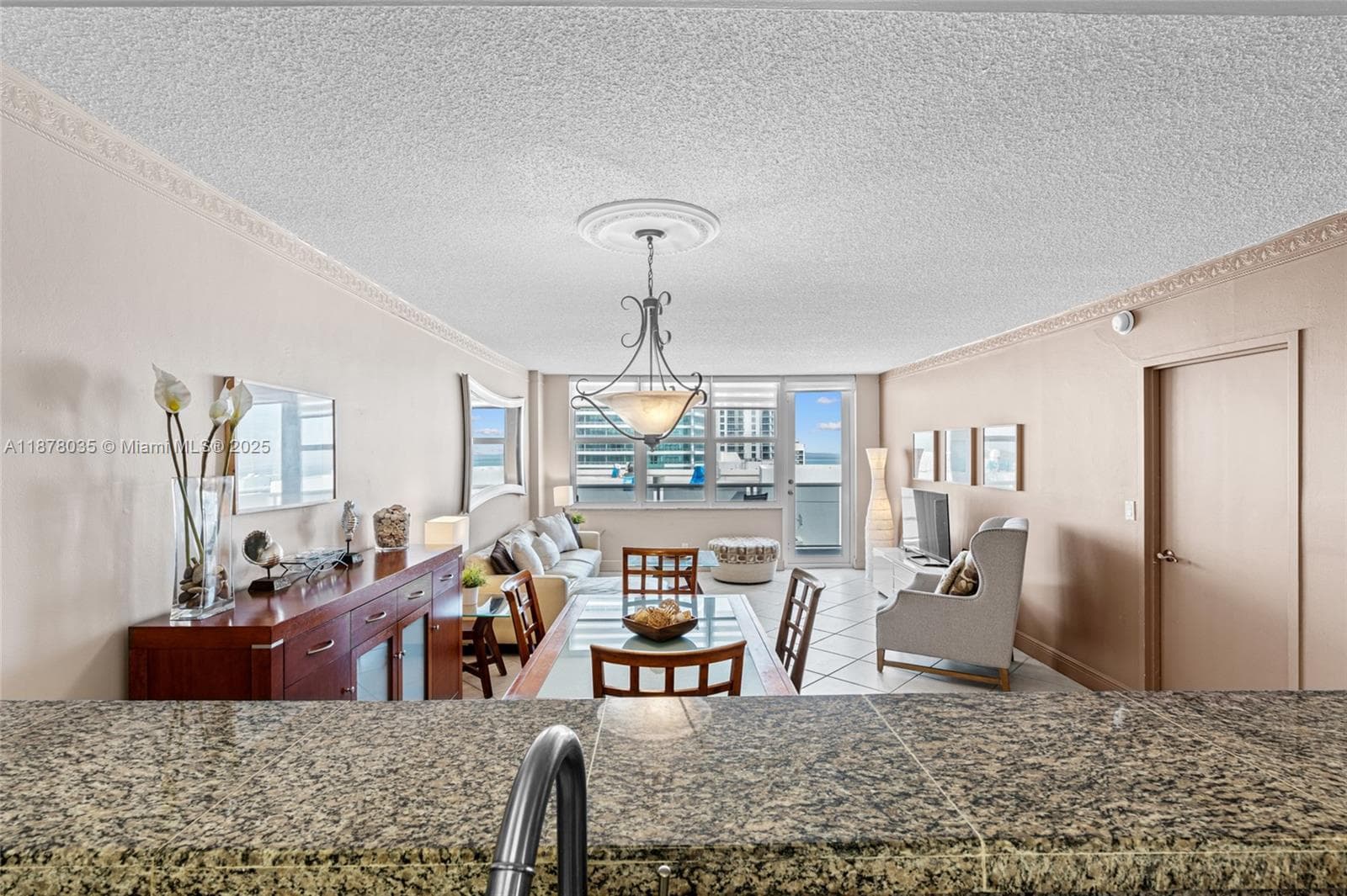 SEA AIR TOWERS CONDO · #1609 in Hollywood - Photo 17