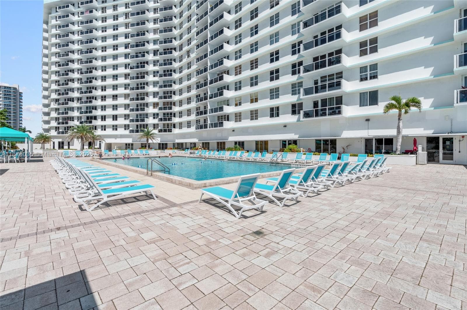 SEA AIR TOWERS CONDO · #1609 in Hollywood - Photo 43