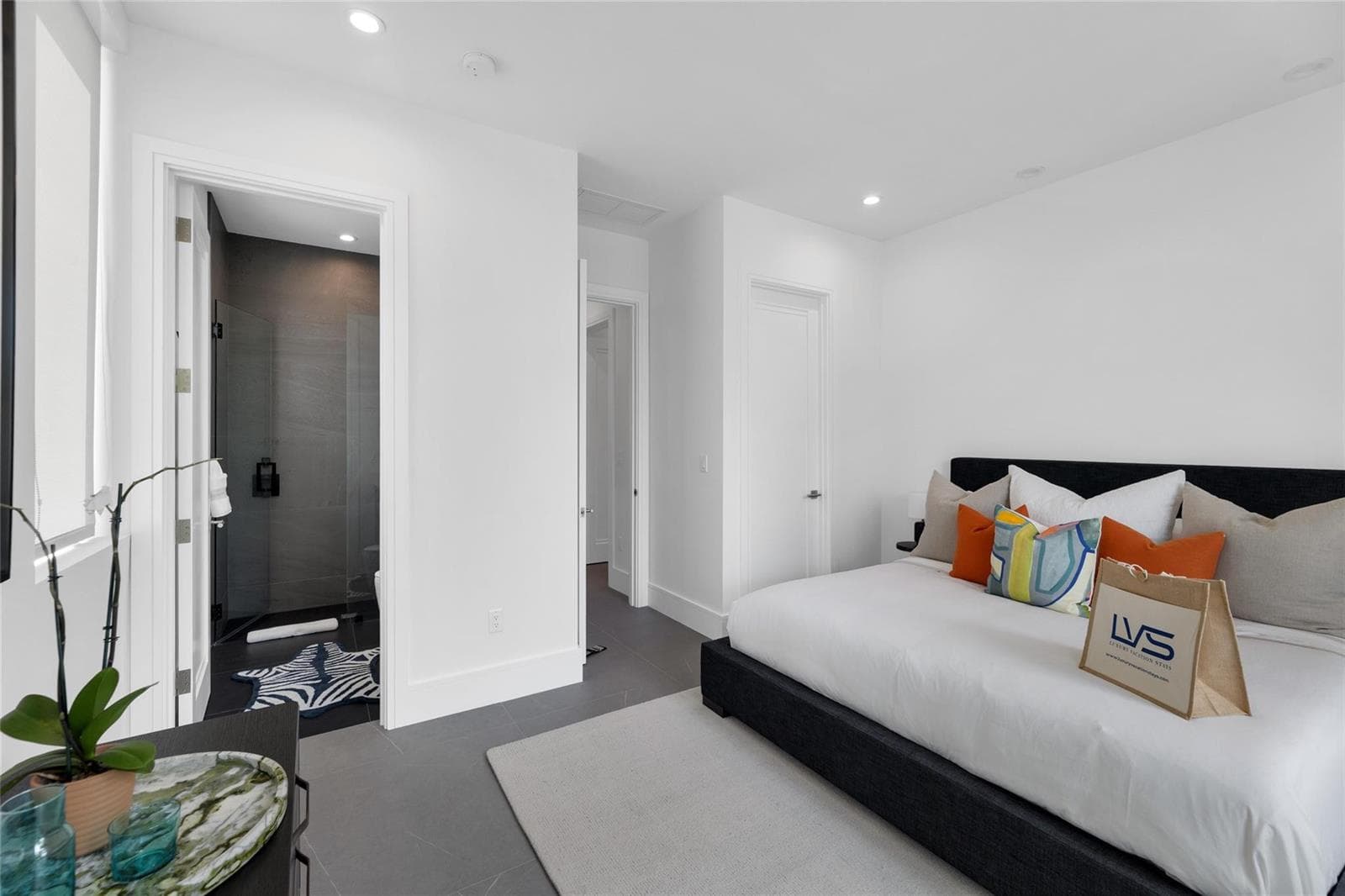 Suite #3 (1st Floor)