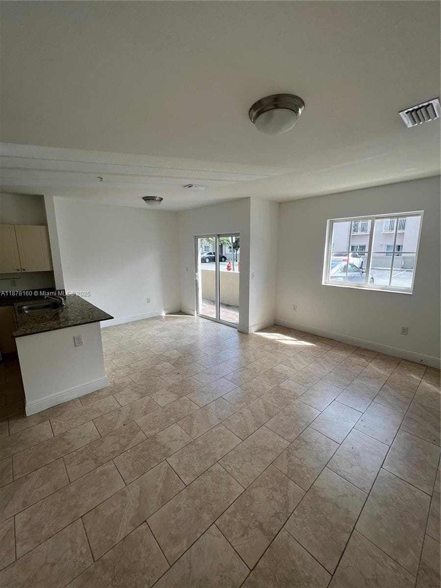 211 W 79th Pl · #302 in Hialeah - Photo 2