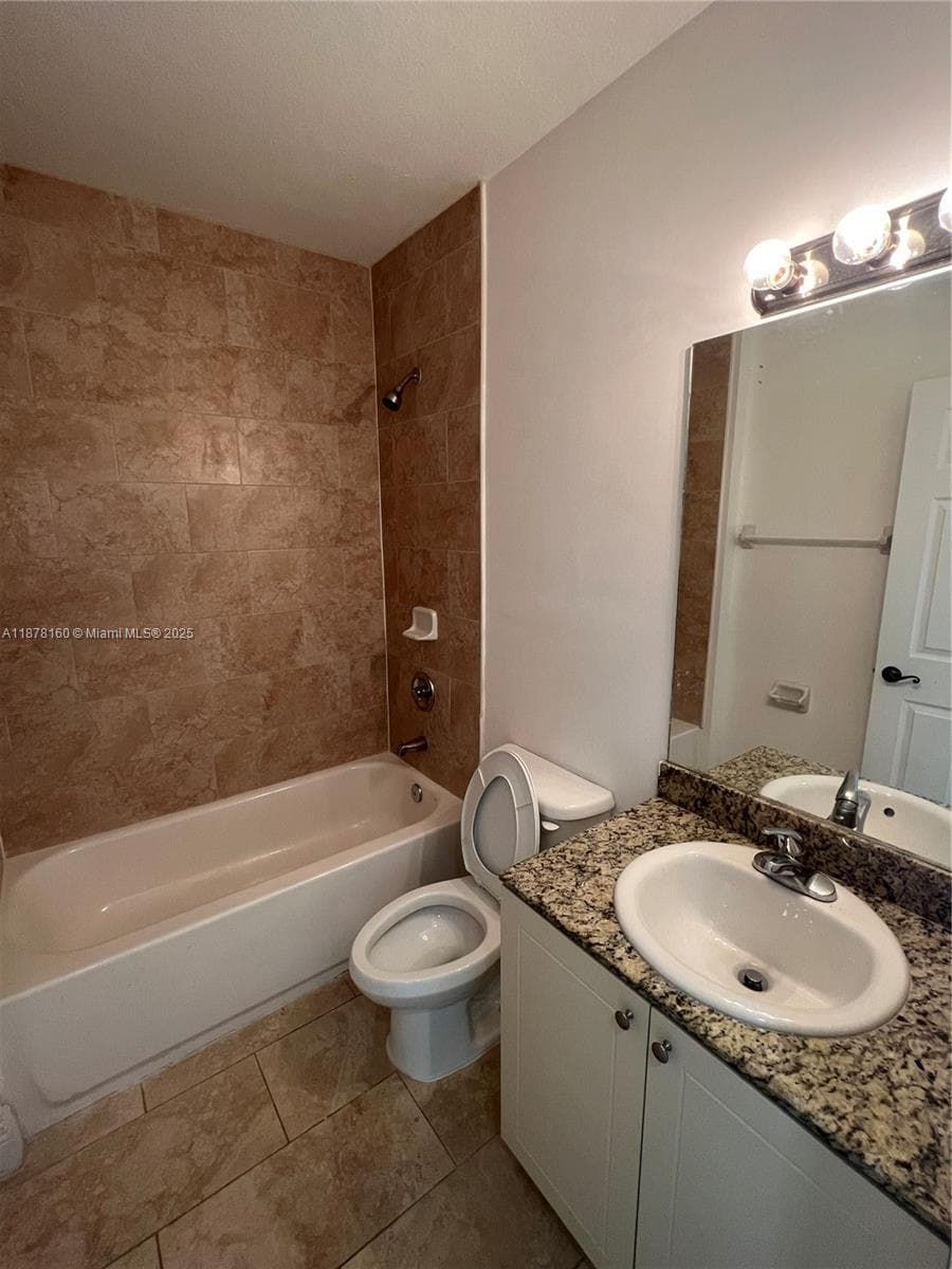 211 W 79th Pl · #302 in Hialeah - Photo 6