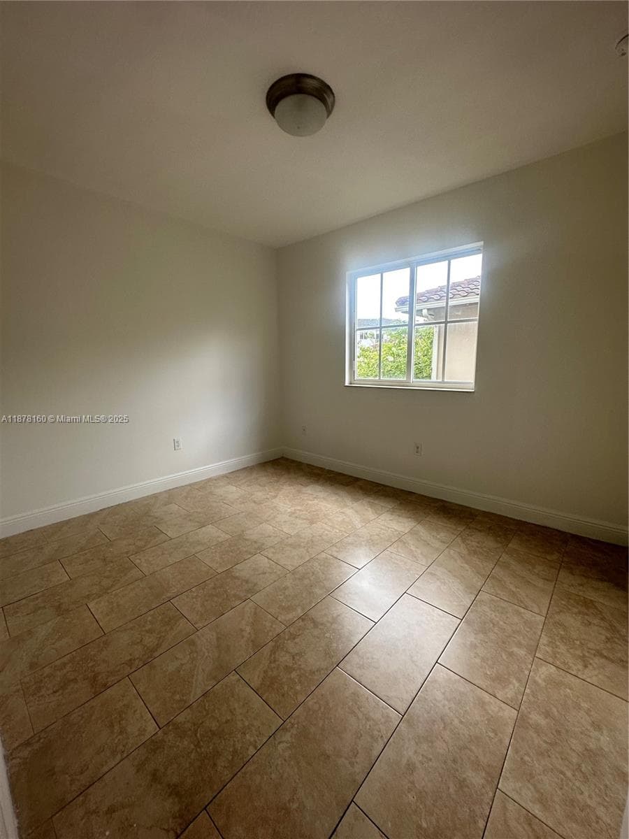 211 W 79th Pl · #302 in Hialeah - Photo 15