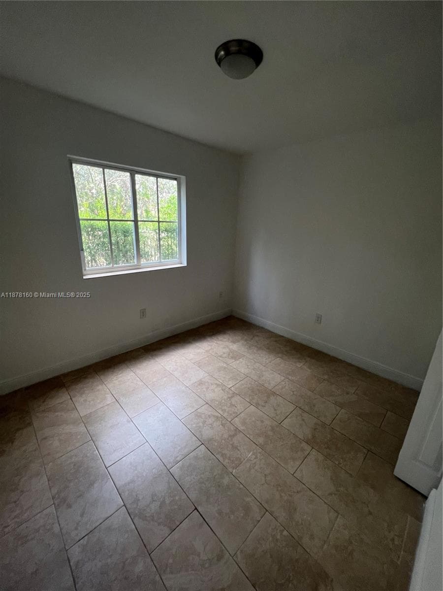 211 W 79th Pl · #302 in Hialeah - Photo 11