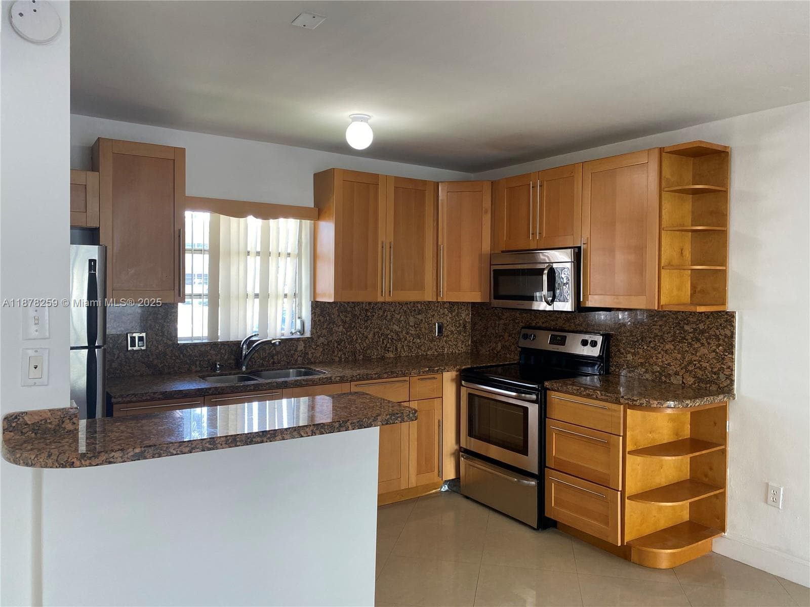 VILLAGE AT DADELAND · #H121 in Miami - Photo 2