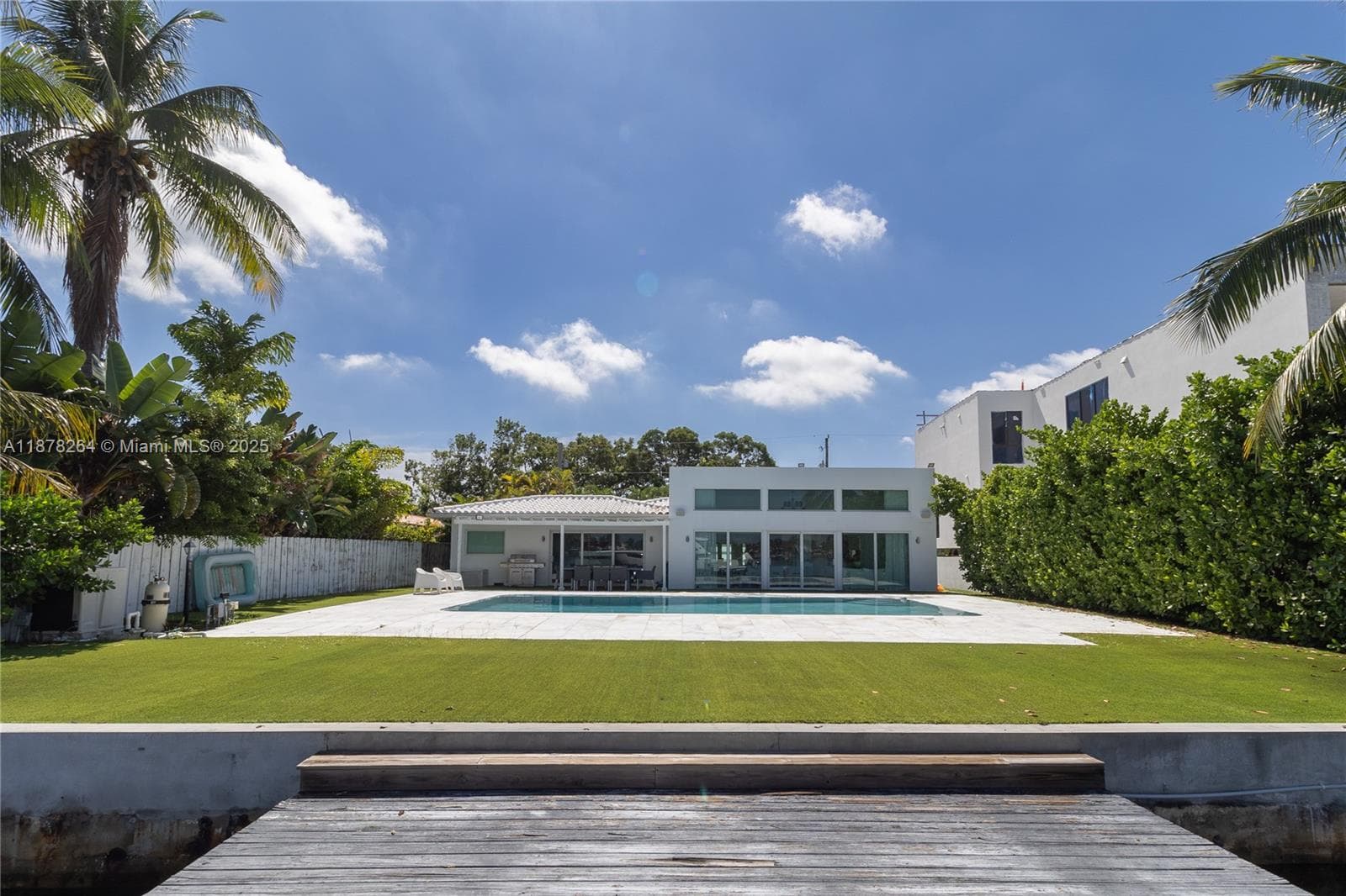 1215 N Biscayne Point Rd photo 46
