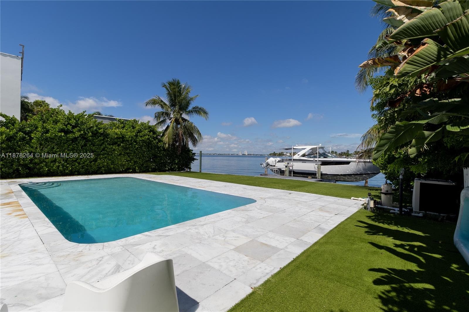 1215 N Biscayne Point Rd photo 43