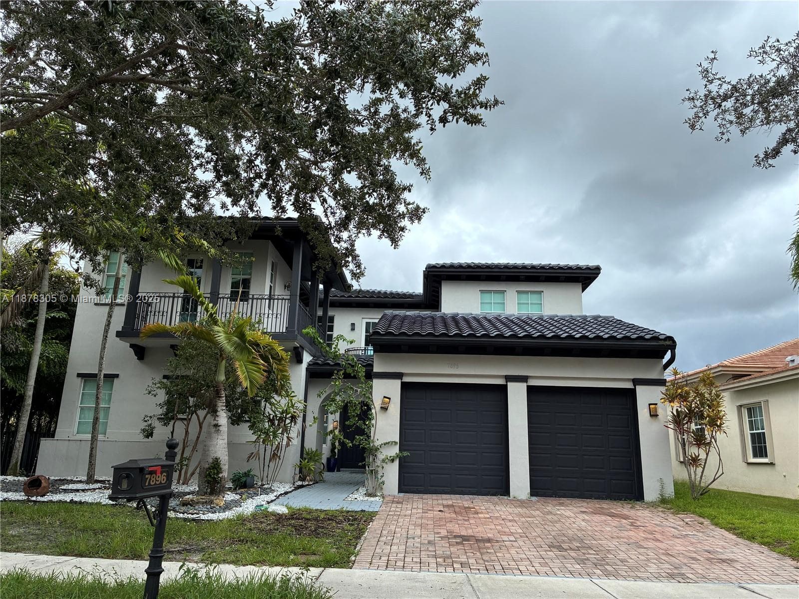 7896 NW 110th Dr photo 2